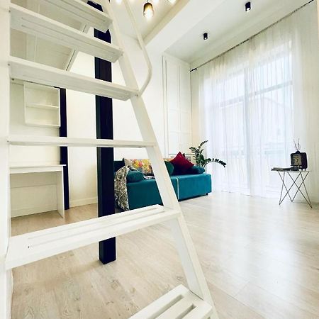 Европейский Остров В Алматы Almaty Exterior foto